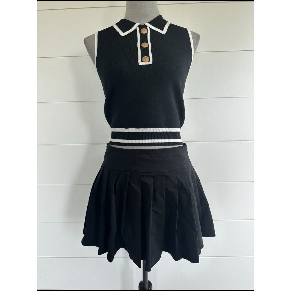 Sincerely Jules Black and White Top And Skirt Sz L NWT